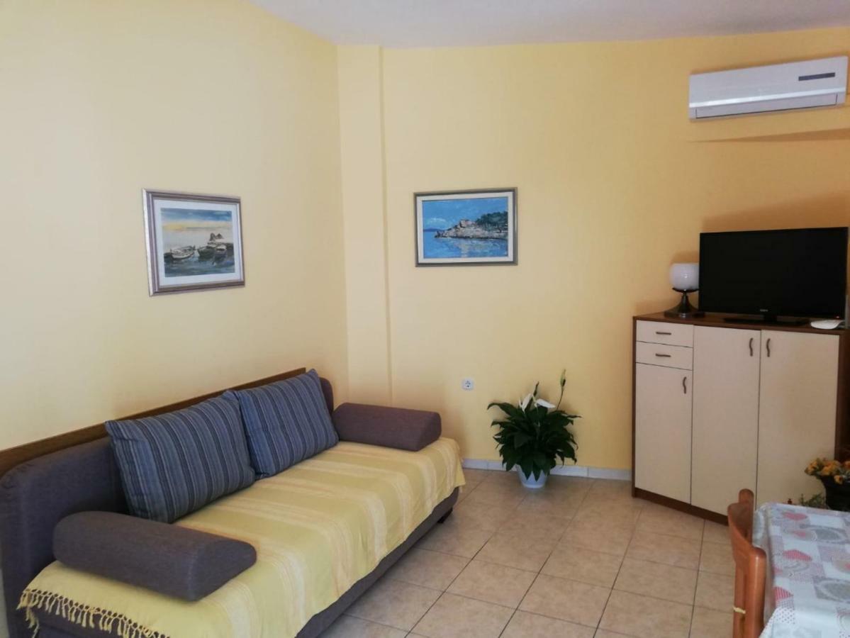 Apartment Center Tonka Makarska Exterior photo